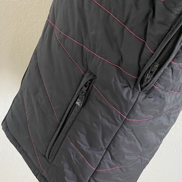 Roxy Black Snowboard/Ski Jacket with removable Hood - Picture 8 of 16